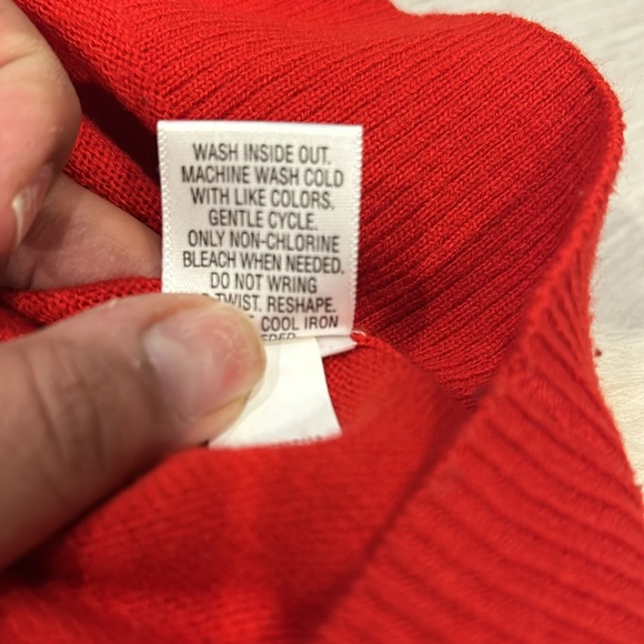 Apt. 9 Bright Red Sweater Long-Sleeves High-Low Front & Folded A Design Back - Picture 7 of 8